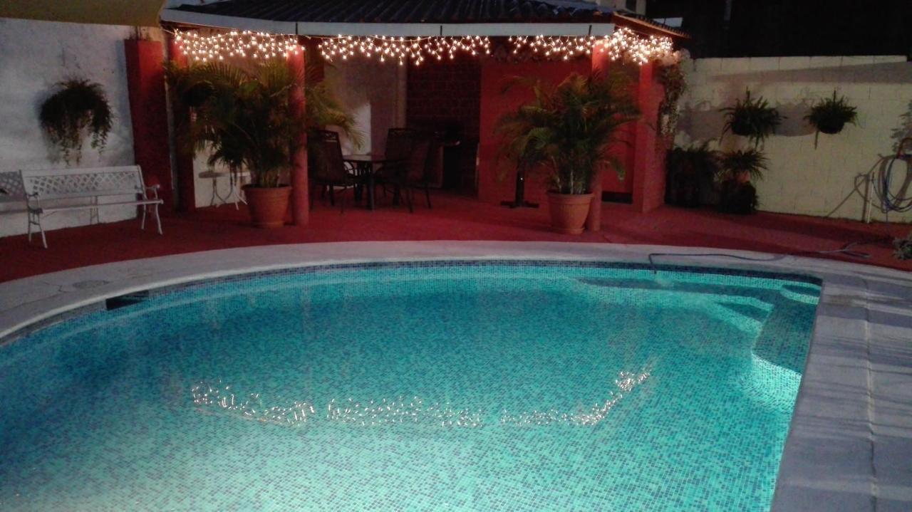 Hotel Casa San Benito San Salvador Esterno foto